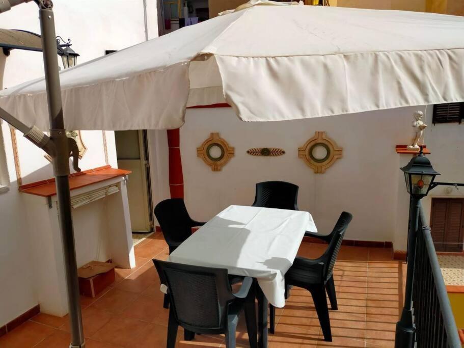 Casa Vacanza "Il Cortiletto" Sciacca Exterior foto